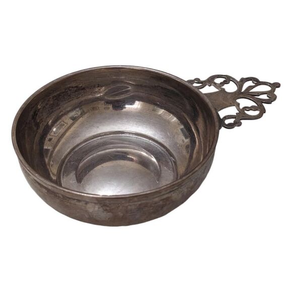Paul Revere Reproduction Sterling Silver Handled Porringer Bowl 151 Grams 1960s - Picture 1 of 6